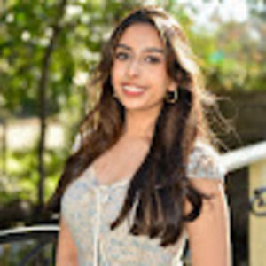 Meet your Posher, Abeera